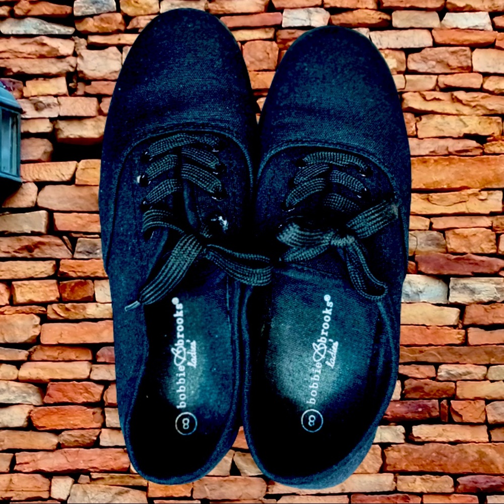 Canvas shoes womens size 8 black color